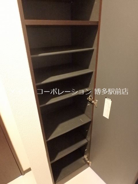 プルデント美野島 玄関