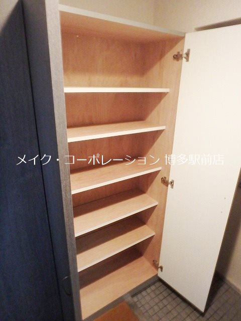 ロイヤル天神南 その他11