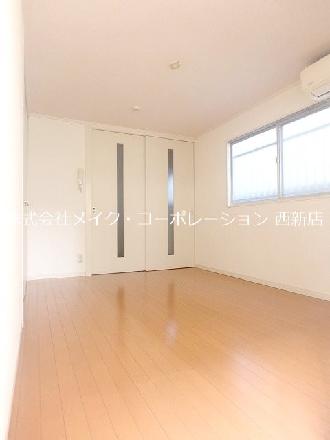 メゾン・ド・ウエストA ベッドルーム