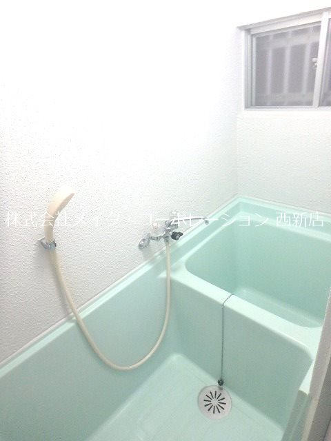 メゾン・ド・ウエストA 風呂画像