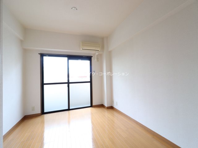 リビング ガーデンパレス西新 リビング