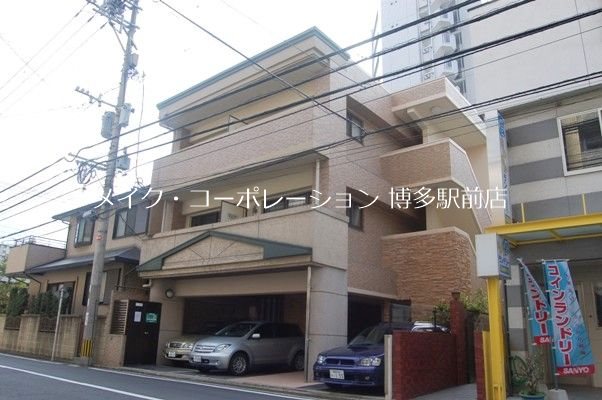 ラ・シラガネーゼ 外観
