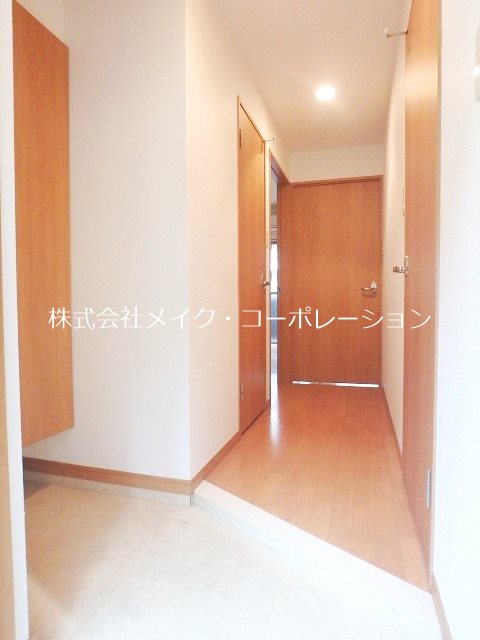 玄関 ソレイユ六本松 玄関