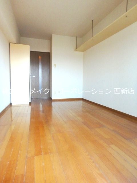 バニヤンツリー野芥 リビング