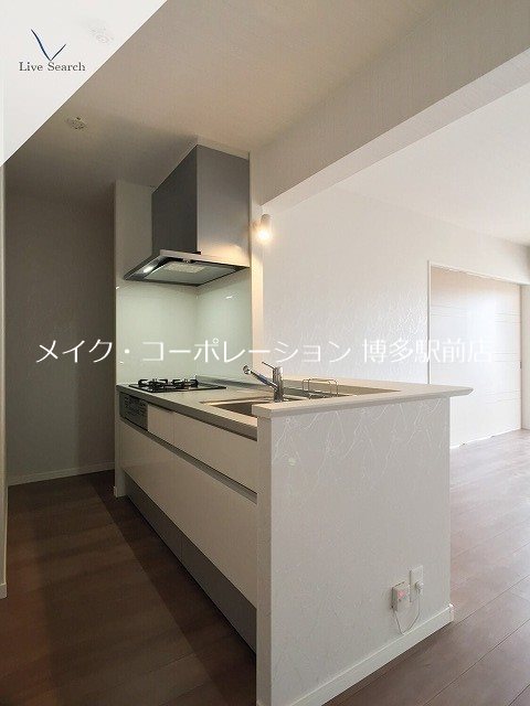 ロイヤルガーデン博多アネックス キッチン