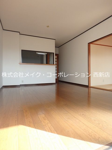 リビング エミネント西新 リビング