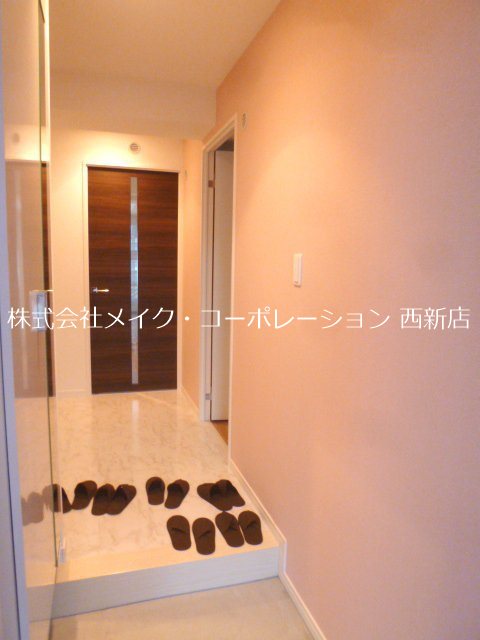 ネオジェラーモⅢ 玄関