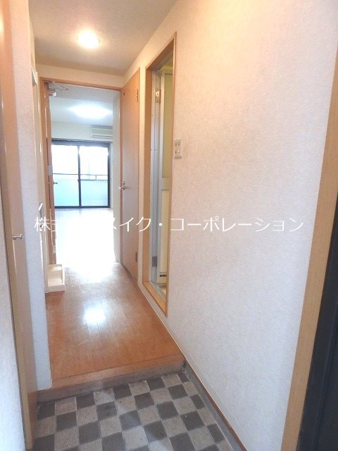 ステラ西新 玄関