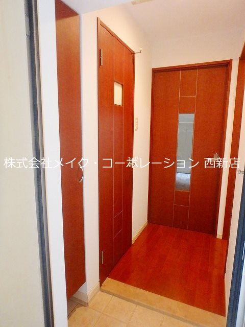 玄関 ピノモンテ城南 玄関