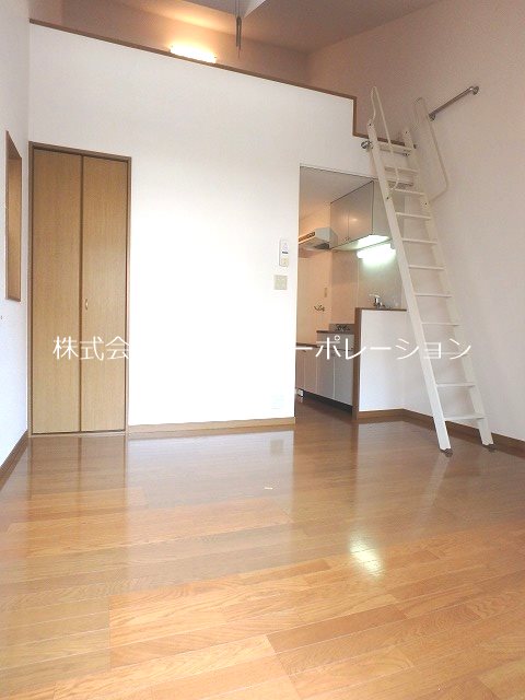 イル・レガーロ鳥飼 リビング