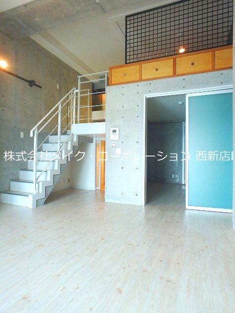 クアトロ リビング