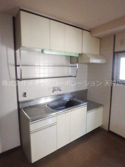 幸コーポレーション キッチン