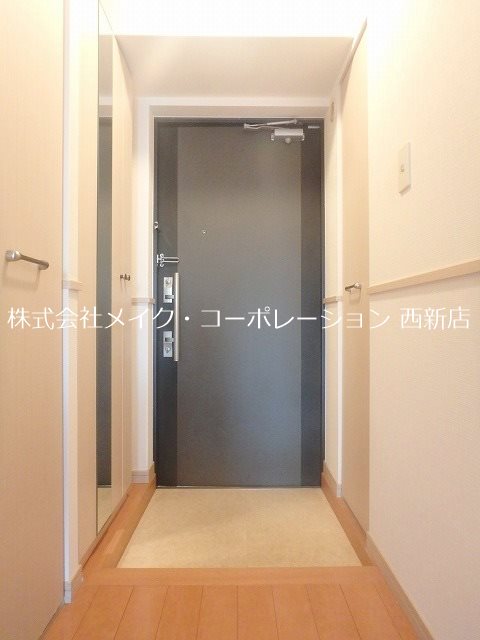 クレストｆ室見 玄関