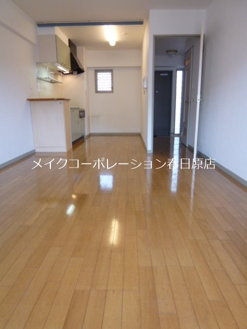 リビング コンフォルテ・ヴォレ春日 リビング