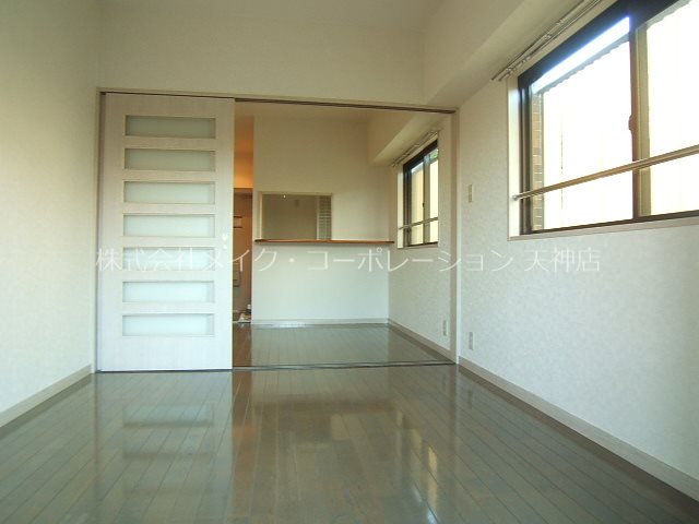 ニッセイ・ディーセント小笹 リビング