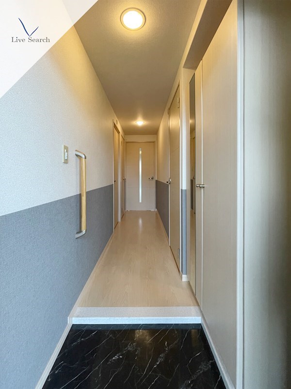 カーサコスモス 玄関