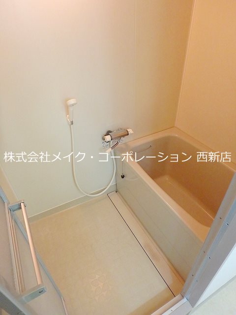 ※同建物別部屋参照 ヴェルセンチュリー 風呂画像