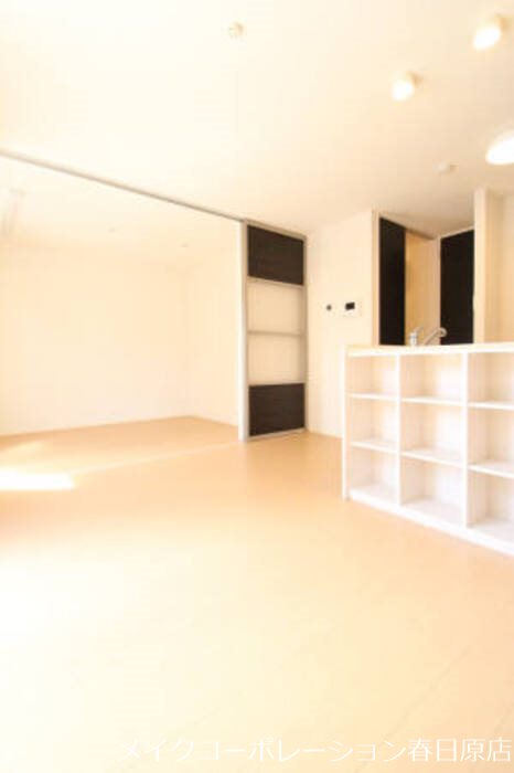 ロイヤルコート曰佐 リビング