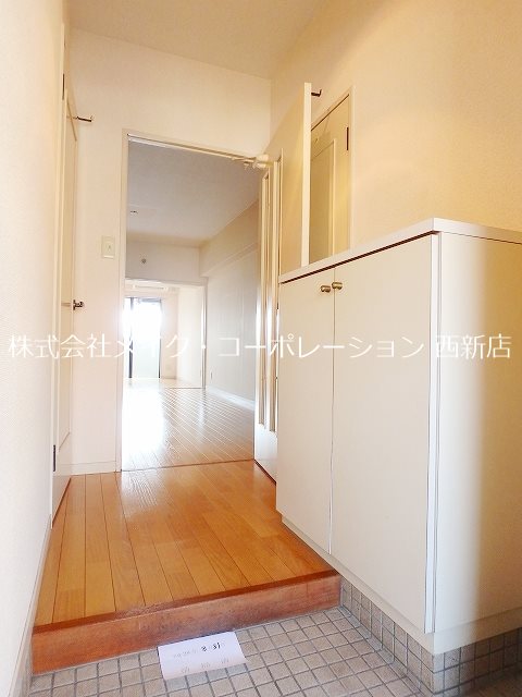 パルケット愛宕 玄関