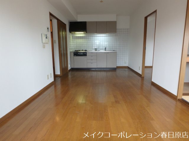 メモリープラザ春日野 リビング