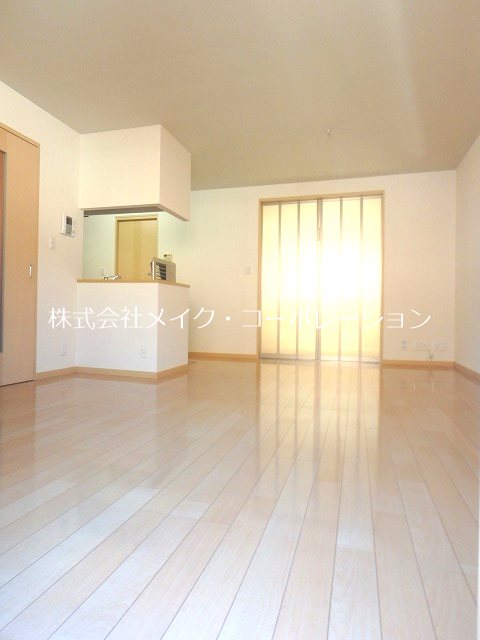 リビング カノン飯倉~駐車場・ネット無料~ リビング