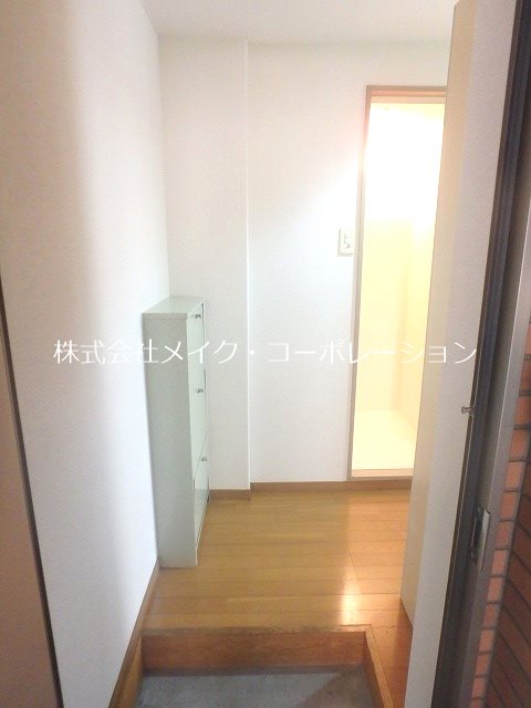 ネスト百道 玄関