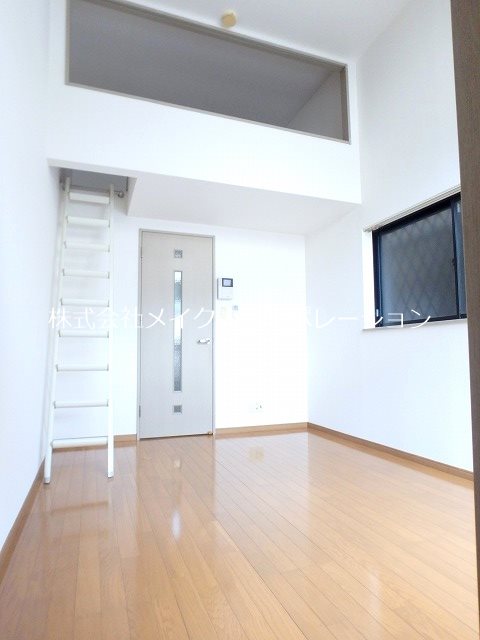 ネスト百道 リビング