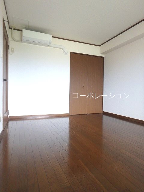 ホワイティ西新Ⅱ～ネット無料～ ベッドルーム