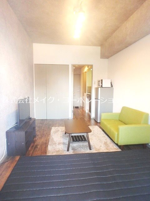 Ｋ&amp;rsquo;Ｓ室見駅アヴェニュー【家具家電付】 リビング