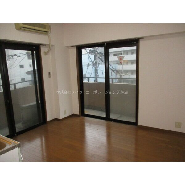 フリューゲル高砂 リビング