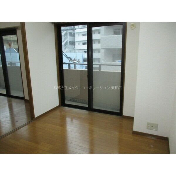 フリューゲル高砂 ベッドルーム