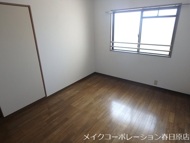 ベッドルーム シャトー二日市 ベッドルーム
