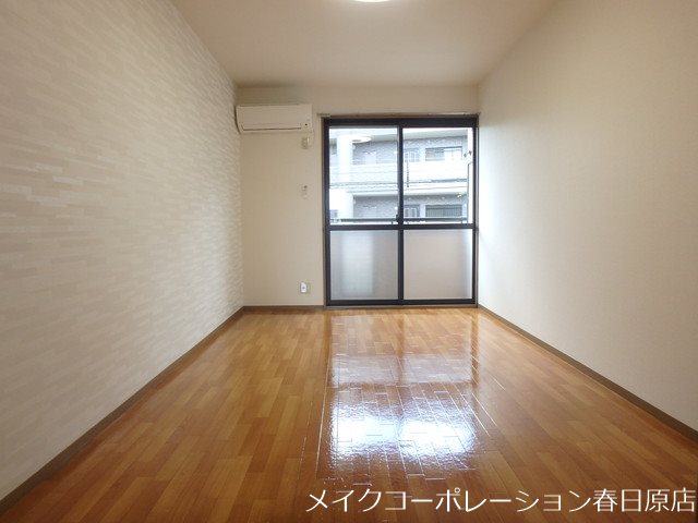 メゾン・ラフィーネB棟 ベッドルーム