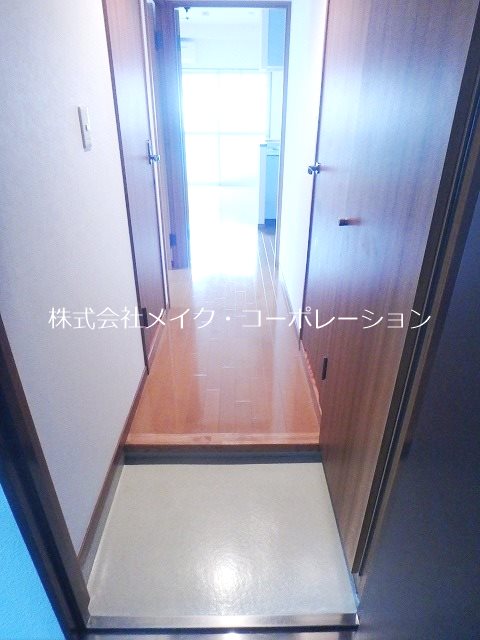 HOビル 玄関