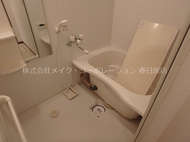 写真は同型タイプ ラフィーネ・プロムナードⅢ B棟 風呂画像