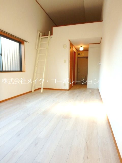 アスティ室見~ネット無料~ リビング