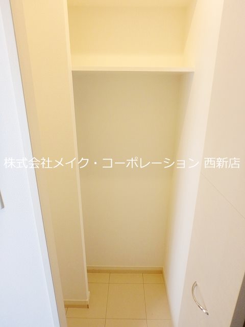玄関 プリュネル荒江~ネット無料~ 玄関