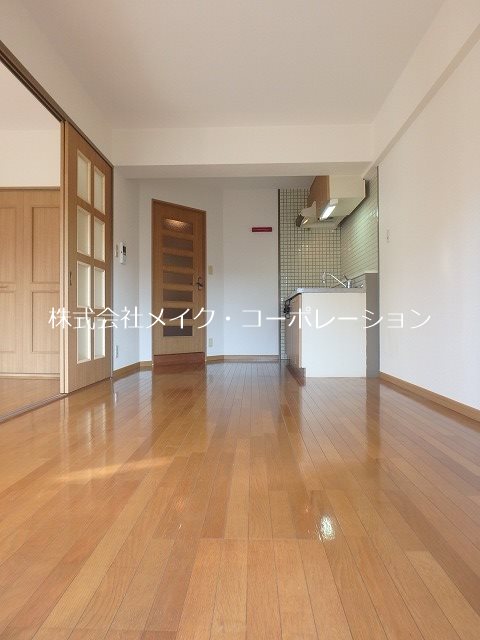 ルエメゾンロワール西新 リビング