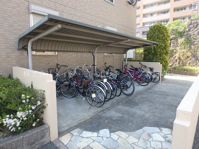 ロイヤルブルーB棟 その他8