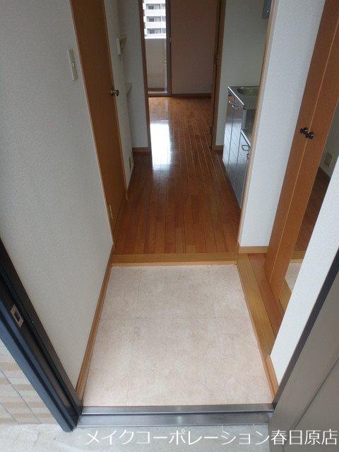 写真は同型タイプ ソフィアパレス 玄関