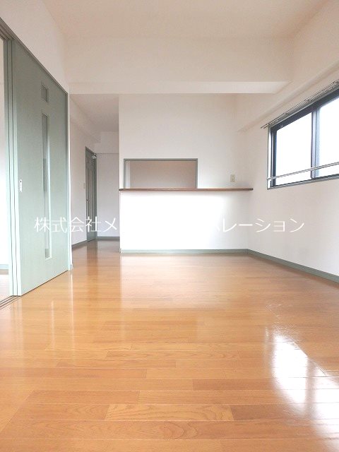 リビング The Glade Residence West その他14