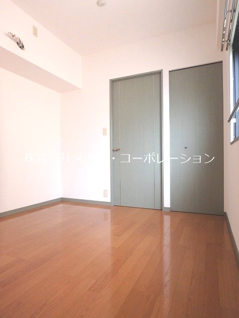 ベッドルーム The Glade Residence West ベッドルーム