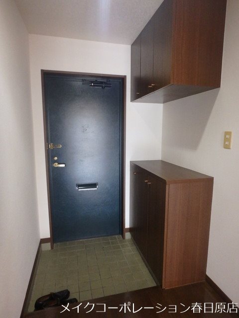 ロイヤルクローバー 玄関