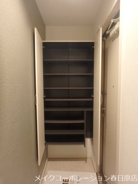 D-room瓦田 玄関