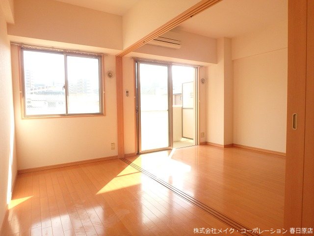 写真は同型タイプ ウィステリア ベッドルーム