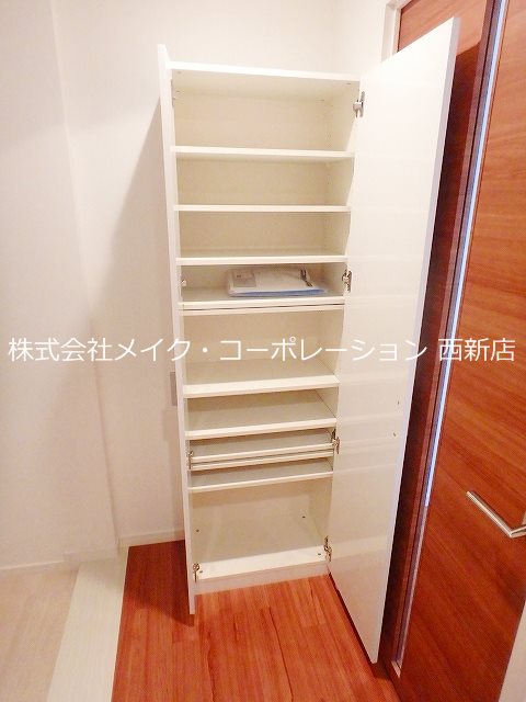 メゾンド　オハナ 玄関