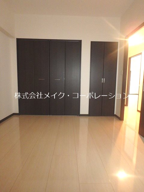 ベッドルーム プリモソルジェンテ ベッドルーム