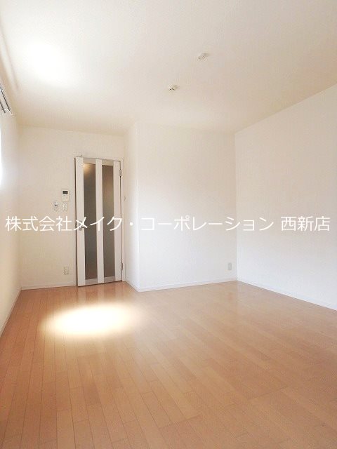 クレフラスト別府Ｂ棟～ネット無料～  リビング
