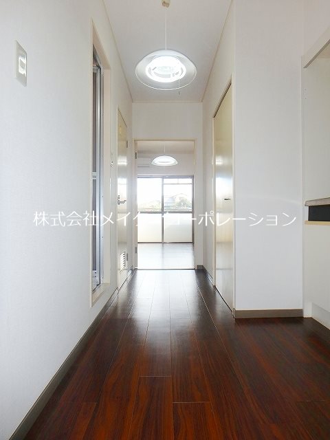 玄関 アールズテラス荒江 玄関