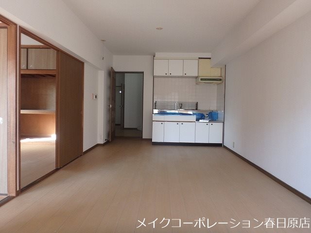 シャトー二日市 リビング